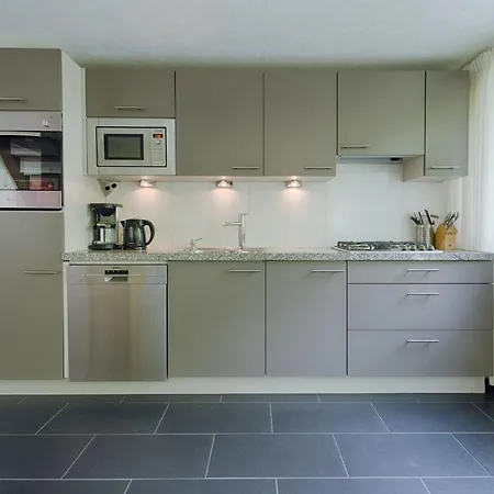 Feriehus Holiday Home De Smokkelaar Bg 127 By Interhome